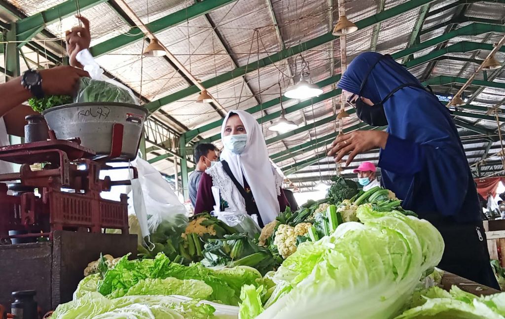 Permintaan sayur hingga bumbu di PIOS meningkat