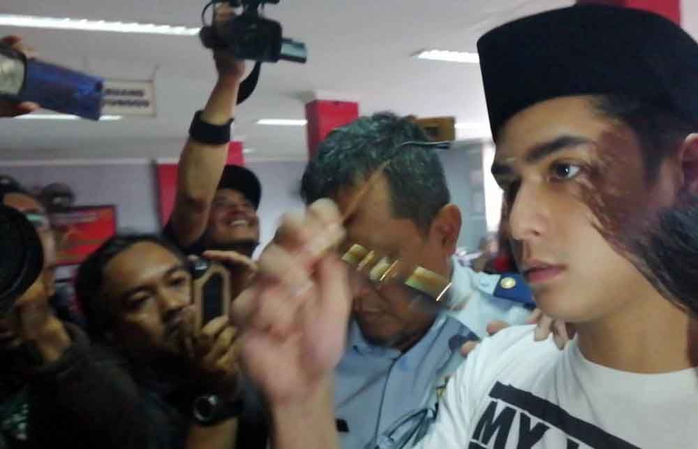 Al Ghazali tiba di Rutan Medaeng  