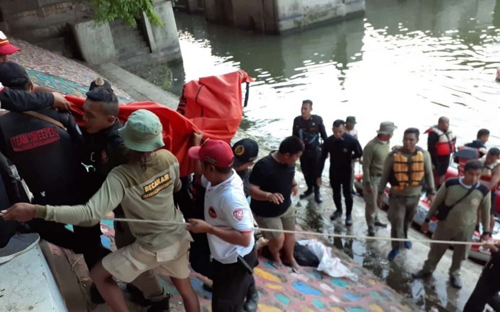 Berenang di Sungai Kalimas Surabaya, Seorang Anak Tewas Tenggelam