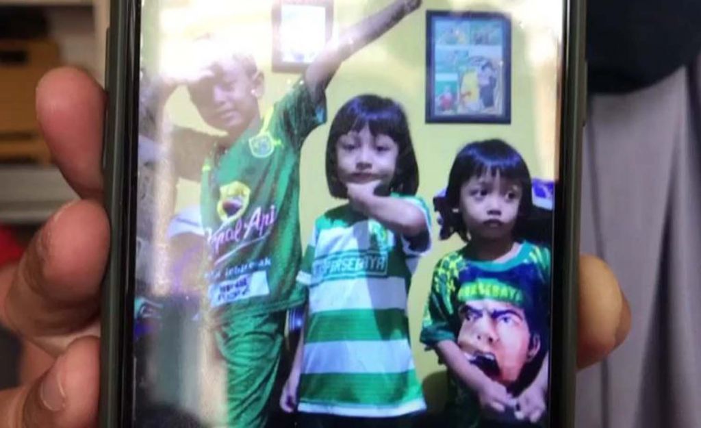 Nessa Alana Caraesa yang biasa dipanggil Ara (tengah) bocah perempuan di Surabaya yang hilang misterius