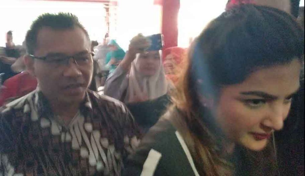 Anang dan Ashanty di Rutan Medaeng