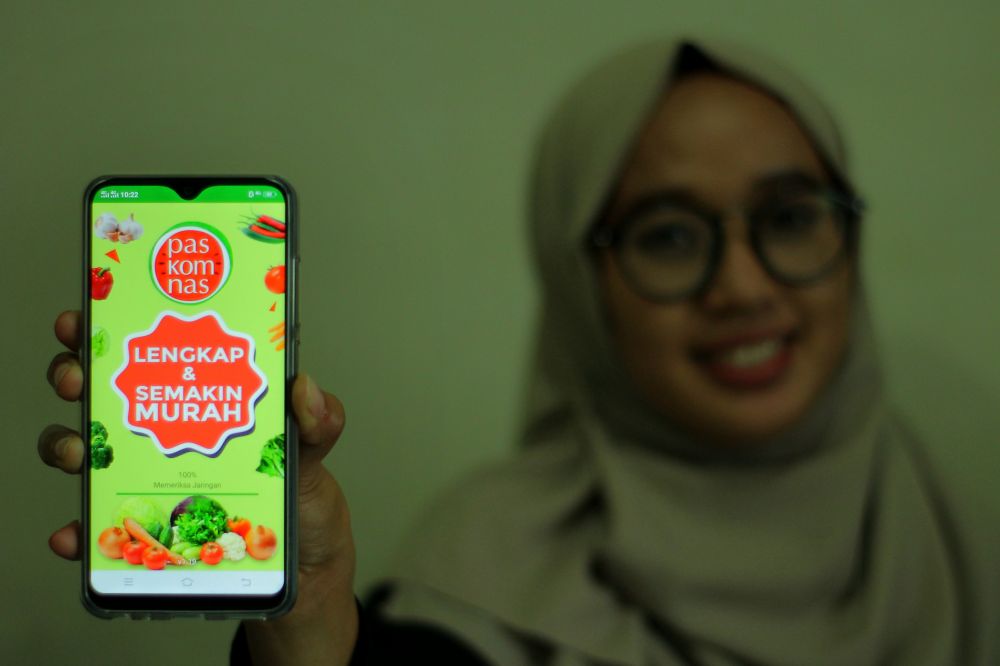 Pelayanan online Paskomnas merespon era digital dengan meluncurkan aplikasi