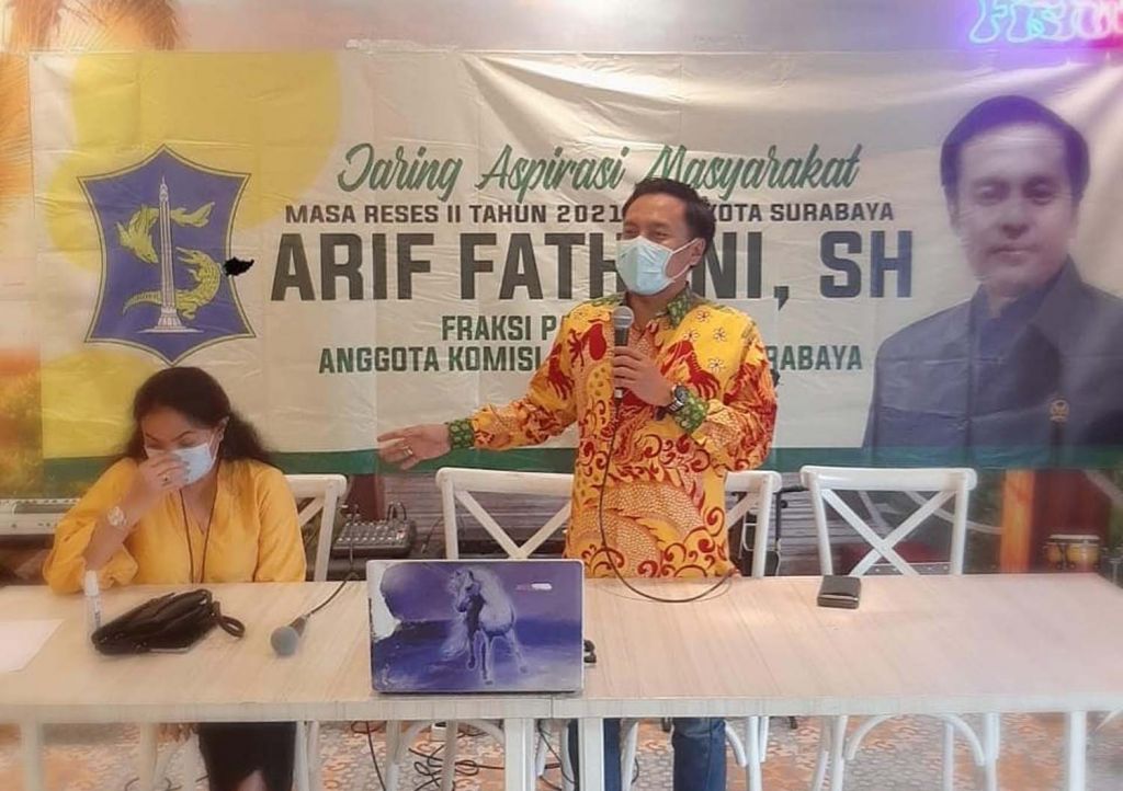 Ketua DPD Partai Golkar Kota Surabaya, Arif Fathoni saat Masa Reses II Tahun 2021