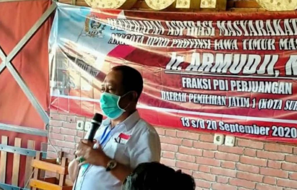 Foto pria mirip Armudji dalam acara reses DPRD Jatim yang beredar