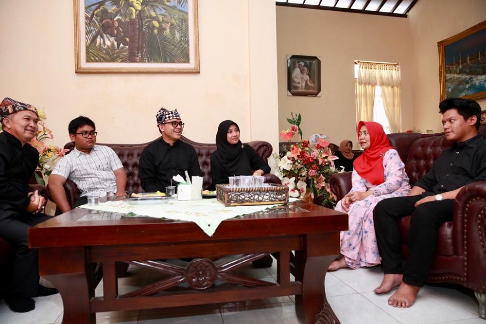 Hari Jadi Banyuwangi, Azwar Anas Ajak Mantan Bupati ke Kuala Lumpur