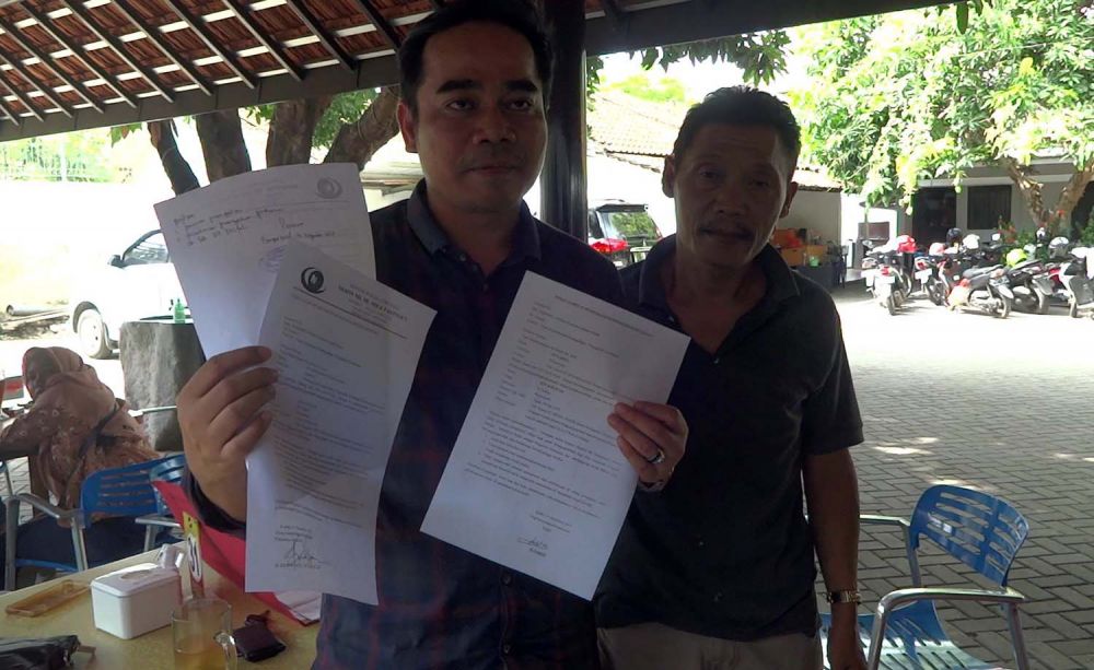 Kuasa hukum dan keluarga Siti Cholifah, pelaku penipuan yang pingsan saat kasusnya digelar