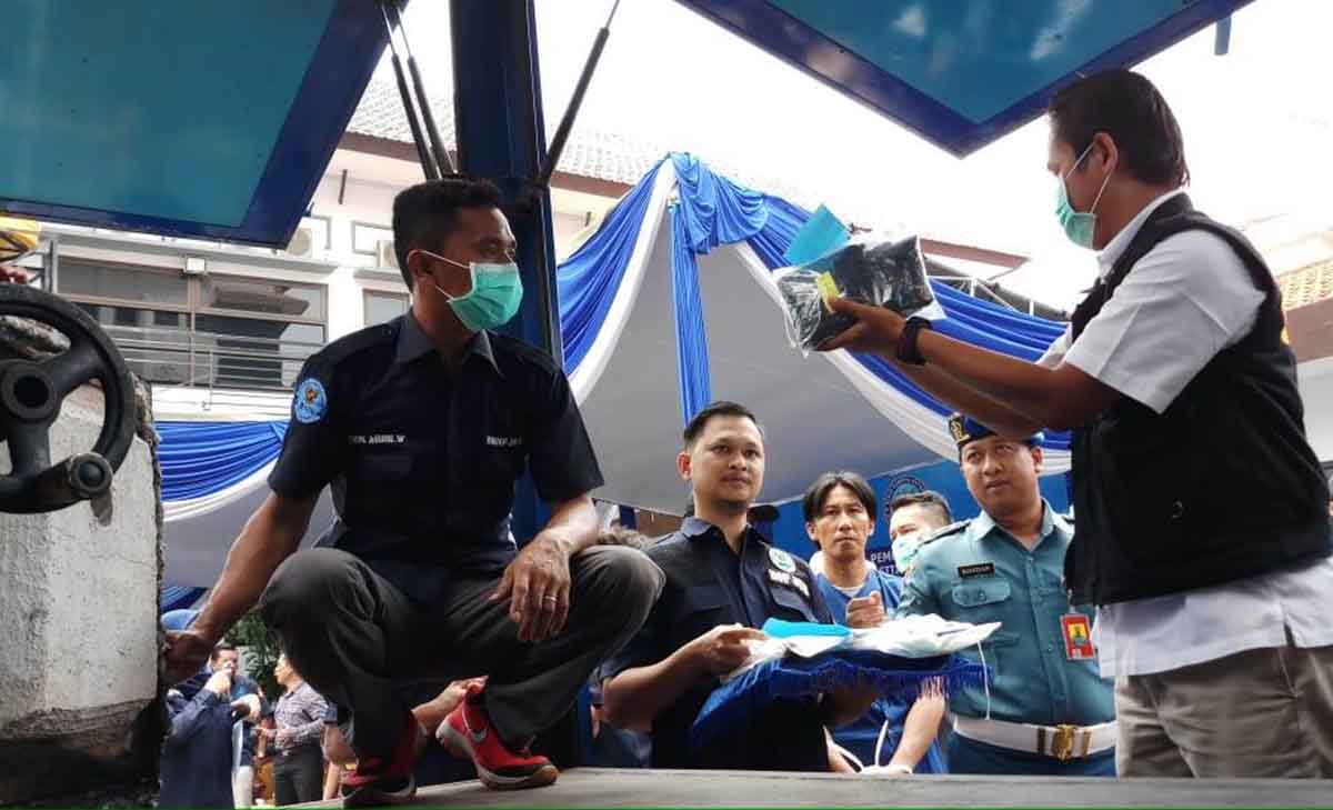 Petugas BNNP Jatim memusnahkan 3,3 Kg sabu