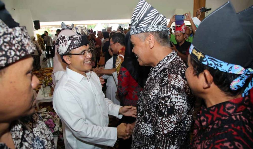Bupati Abdullah Azwar Anas bertemu para perantau asal Banyuwangi