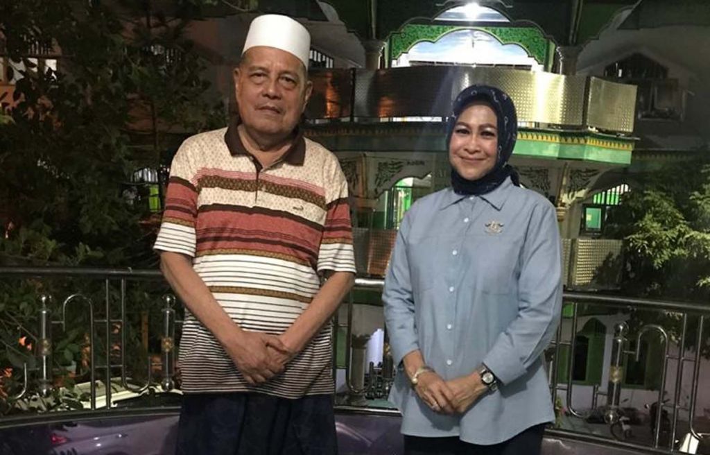 Astrid Wahid bersama Kiai Ghofur