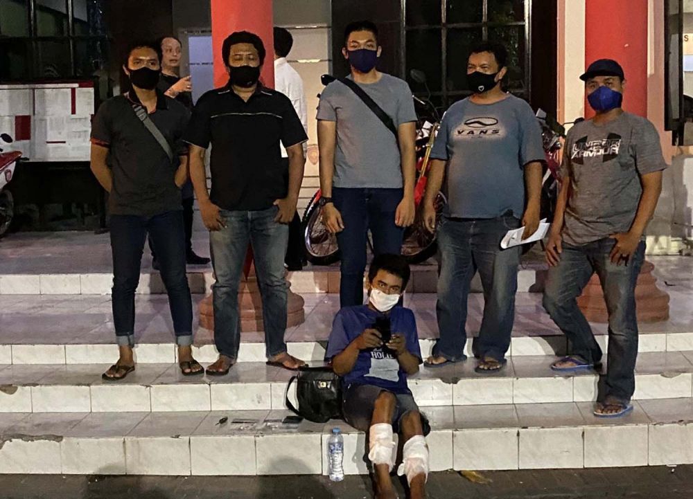 Tim Jatanras Polrestabes Surabaya melumpuhkan kaki residivis bandit jalanan
