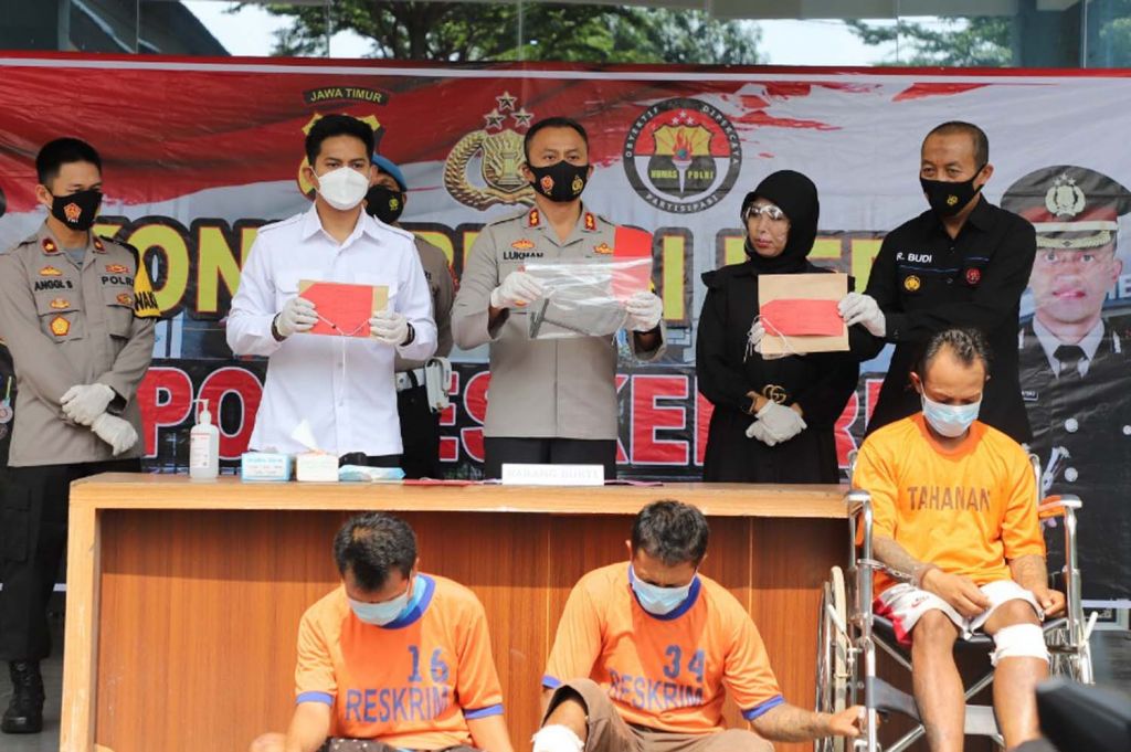 Tiga bandit motor yang biasa menyasar petani diamankan di Mapolres Kediri