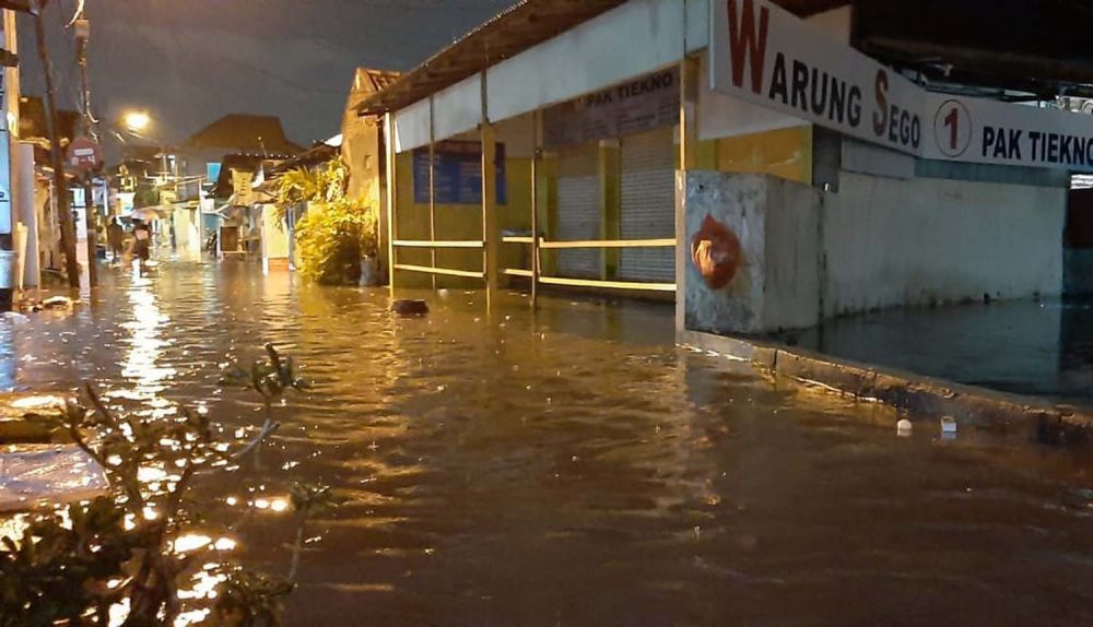Banjir di Wonocolo III, Surabaya pada Jumat (31/1/2020) malam