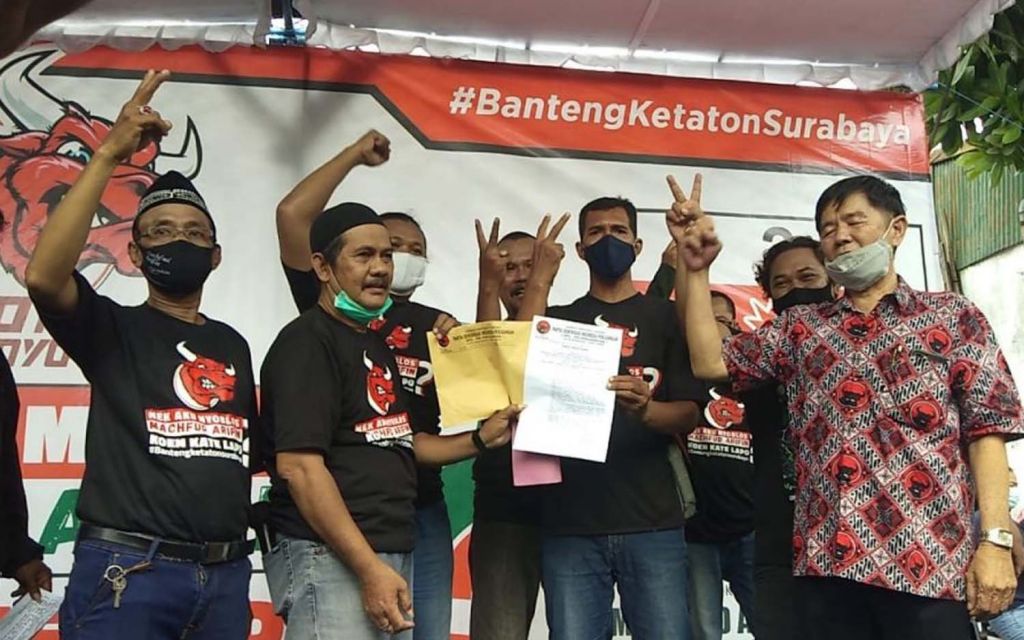 Banteng Ketaton Surabaya saat deklarasi dukungan untuk Machfud Arifin-Mujiaman