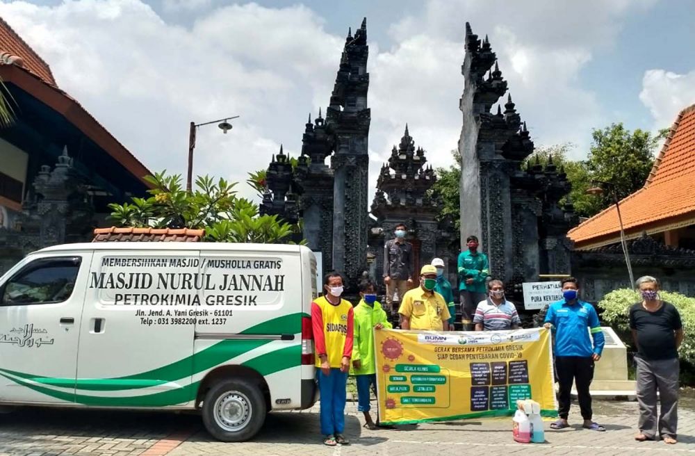 100 tempat ibadah di Gresik terima bantuan perangkat cegah Covid-19 dari BUMN di Jatim yang dikoordinir Petrokimia Gresik