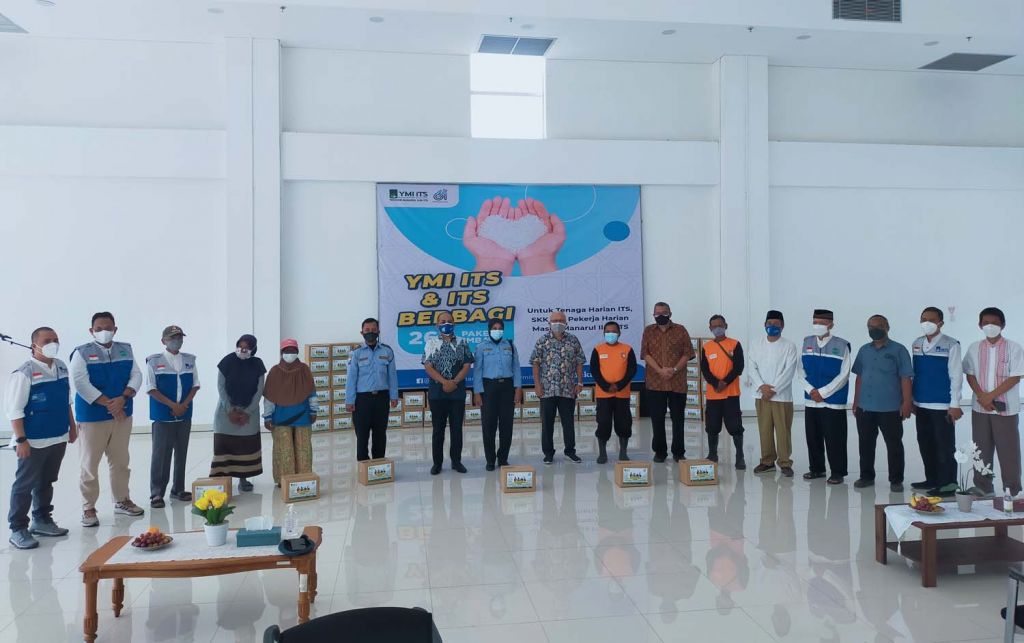 Bantuan itu diberikan Yayasan Manarul Ilmi ITS dalam rangka Dies Natalis ke-61 ITS