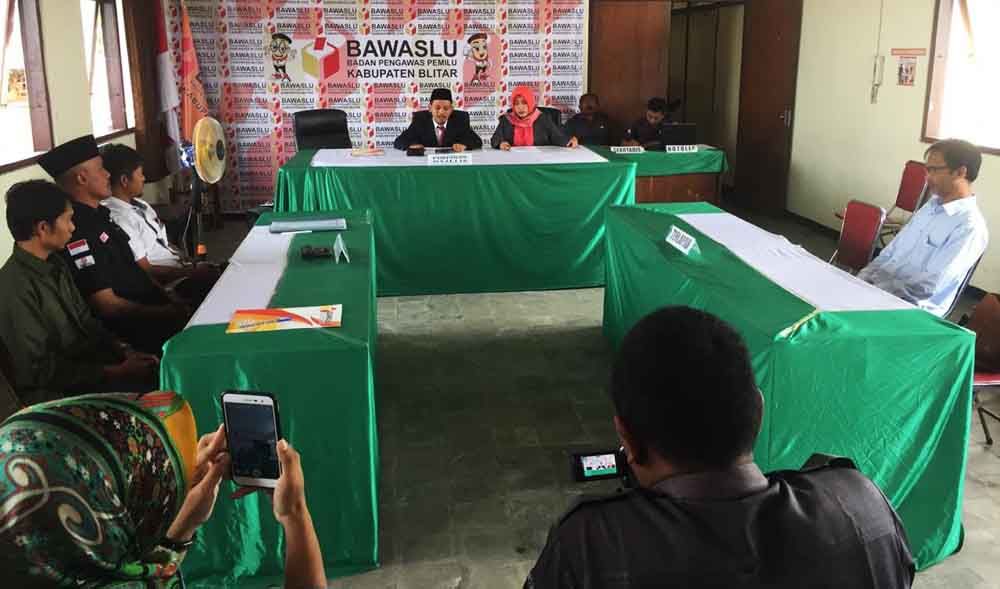 Sosialisasi Hasil Pengawasan Data Pemilih dan Kampanye di Kabupaten Banyuwangi.
