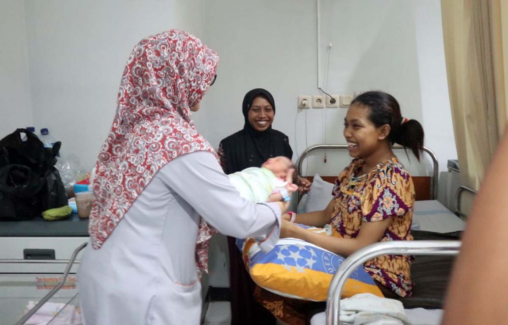 Ibu Asal Magetan Lahirkan Bayi Laki-laki Kembar Tiga