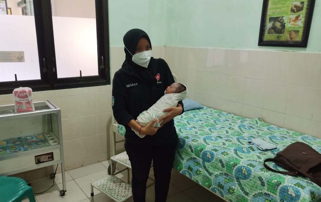 Bayi Laki-laki yang Ditemukan di Masjid Diduga Dibuang Pakai Kardus