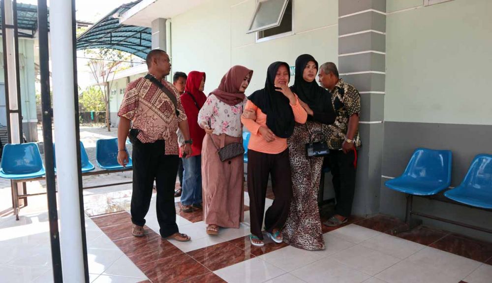 Sulatih, ibu dari balita yang meninggal menangis histeris di RSUD dr Harjono, Ponorogo