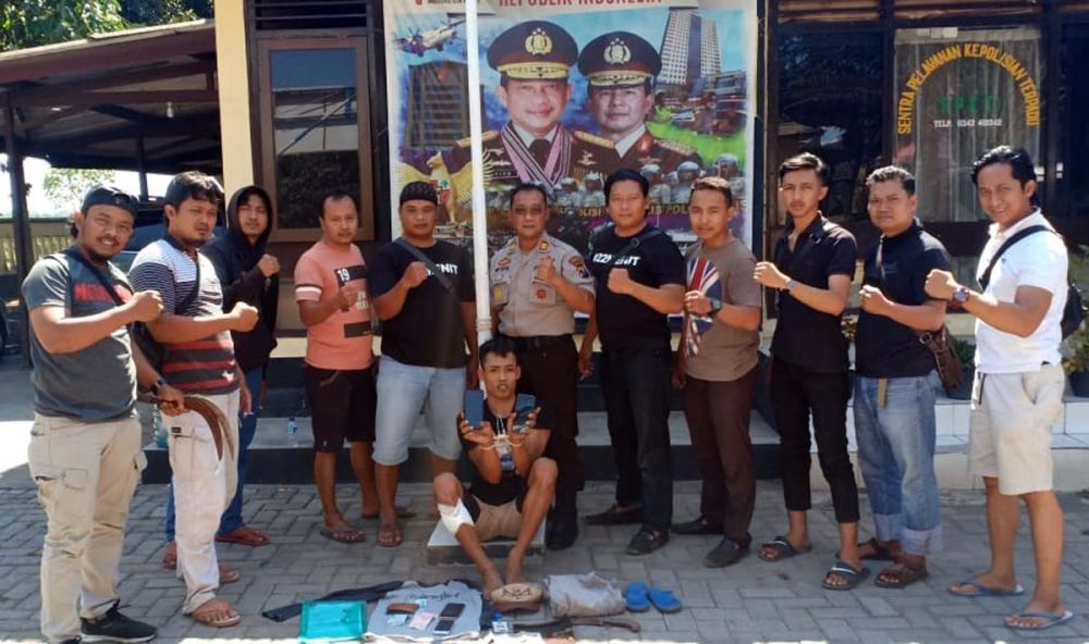 Unit Reskrim Polsek Lekok, Polres Pasuruan Kota menembak begal motor milik guru SD