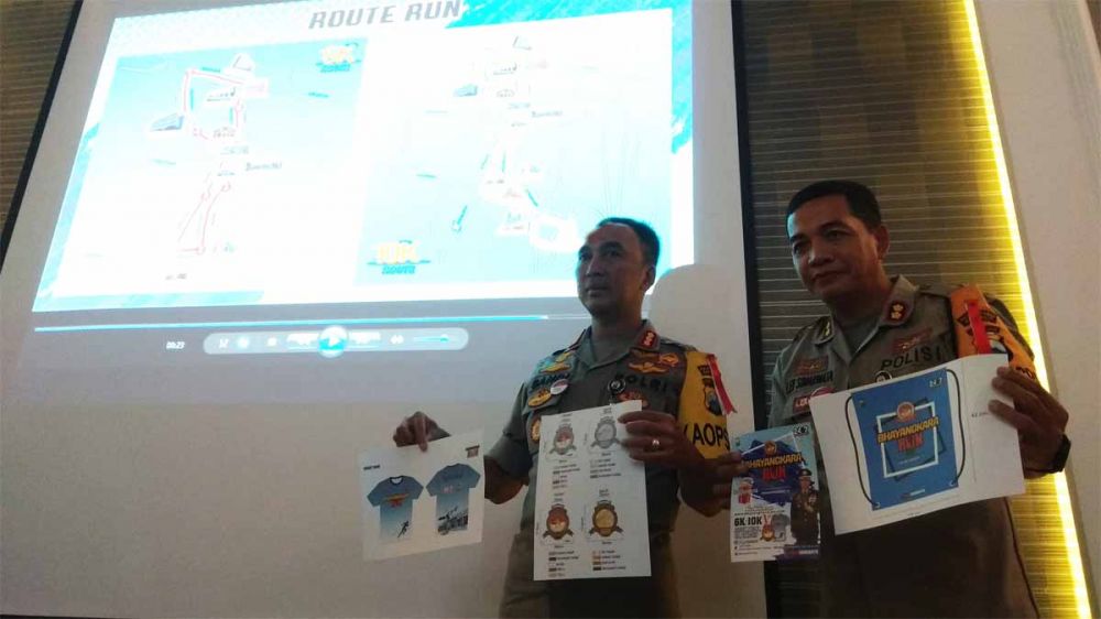 Kapolrestabes Surabaya Kombes Pol Sandi Nugroho dan Wakapolrestabes AKBP Leonardus Simarmata