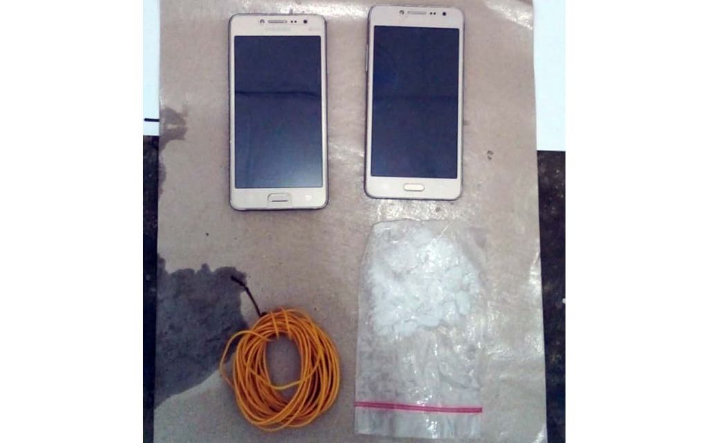 Bingkisan berisi sabu dan dua HP yang gagal diselundupkan ke Lapas Kediri