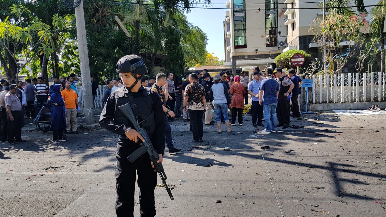 Salah satu gereja di Surabaya usai ledakan bom yang dilakukan terduga teroris./Doto: Budi Sugiharto