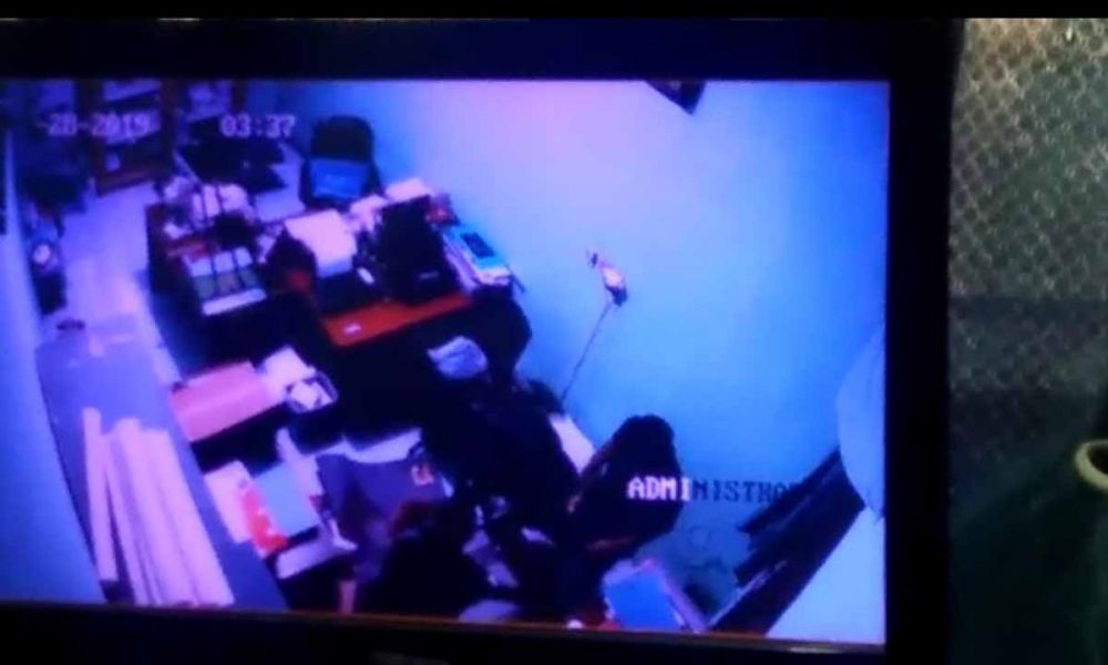 Pembobolan Brankas di SMK Pungging Mojokerto, Pelaku Beraksi 30 Menit