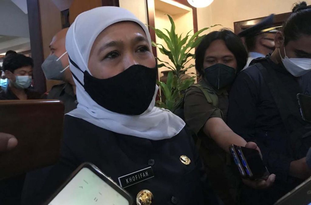 Khofifah Minta Warga Jatim Berdoa untuk Keselamatan Kru Nanggala-402