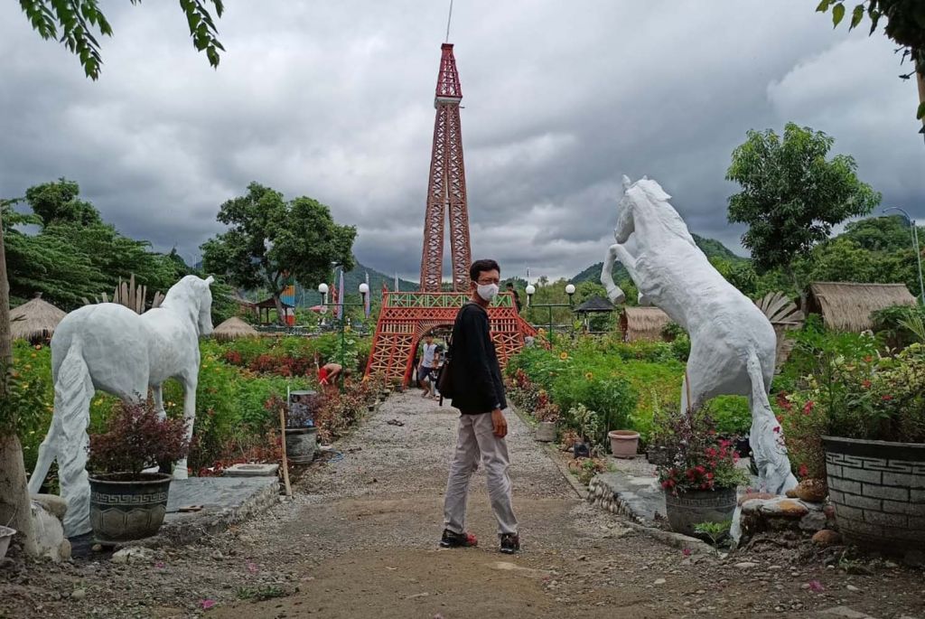 Bukit Soeharto di Kecamatan Badegan, Kabupaten Ponorogo