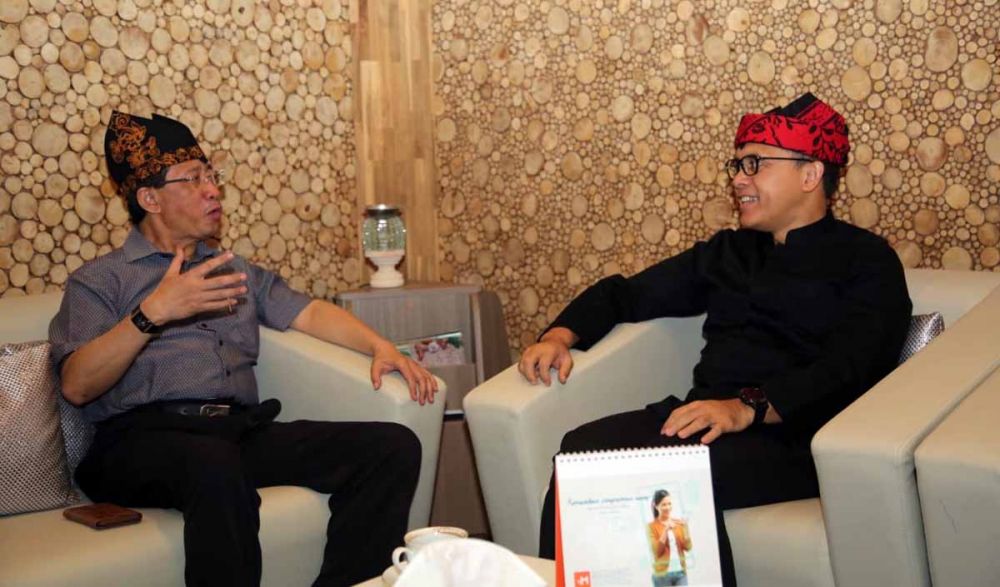 Dubes Rusia Mohamad Wahid Supriyadi dan Bupati Banyuwangi Abdullah Azwar Anas