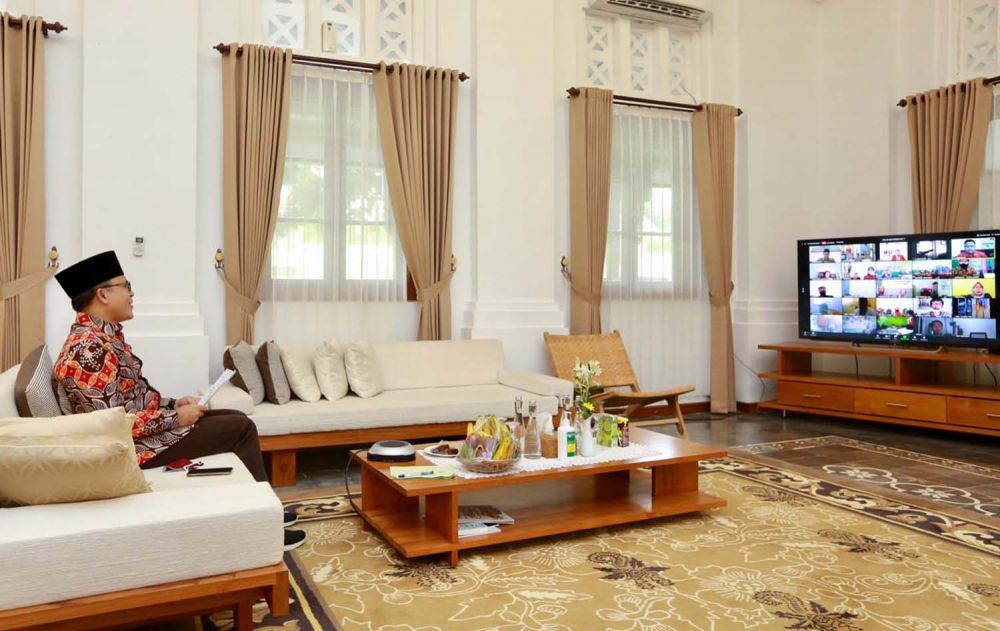 Bupati Banyuwangi Abdullah Azwar Anas dalam diskusi online peringatan Hari Lahir Pancasila