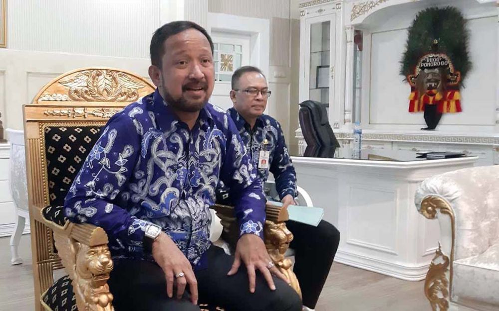 Bupati Ponorogo, Ipong Muchlissoni 