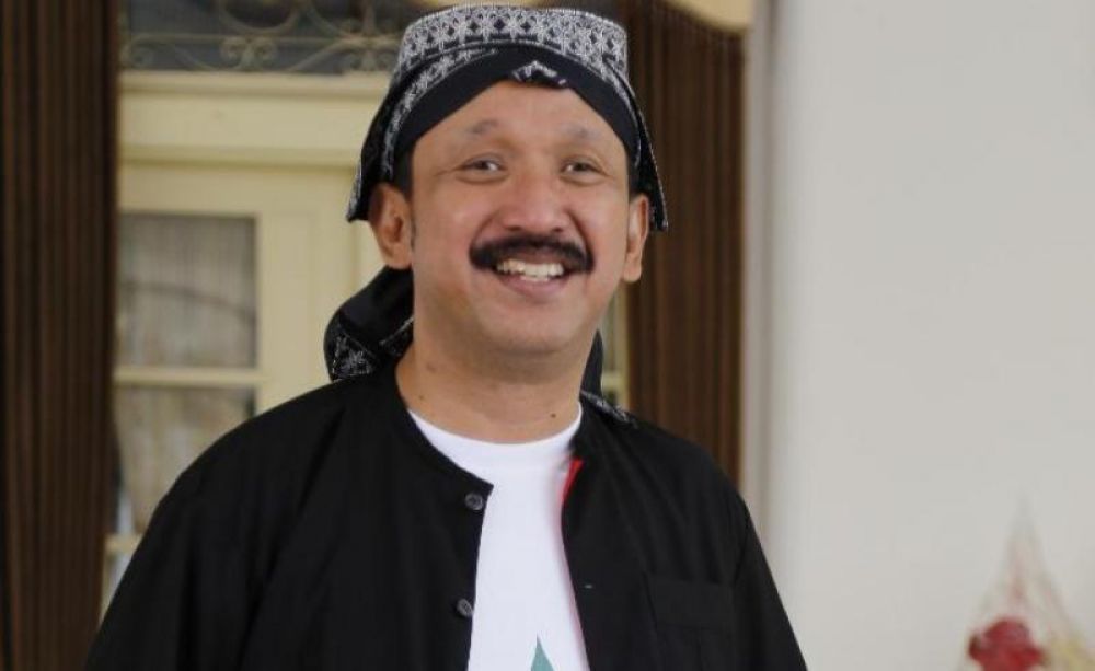 Ibu Hamil Ditandu Bikin Heboh, Bupati Ipong: Bukan karena Jalan