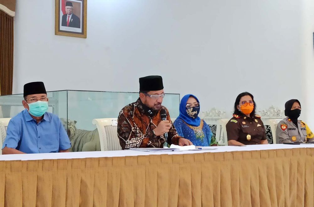 Bupati Ponorogo, Ipong Muchlissoni