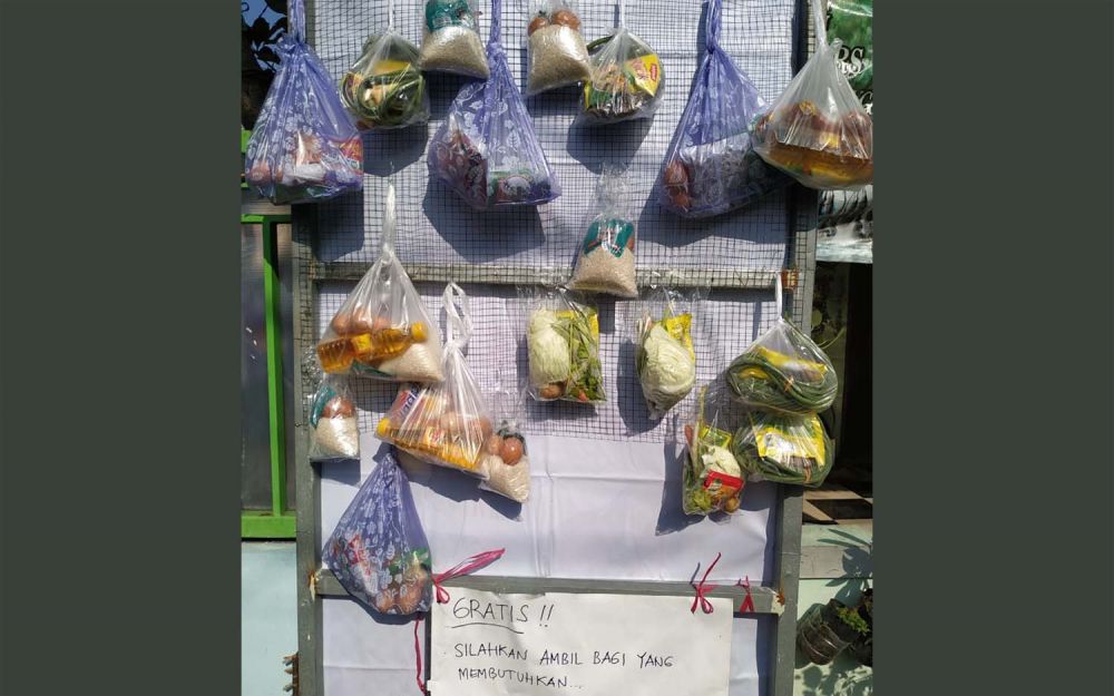 Cara Unik Warga Medayu Utara Surabaya Bantu Orang Terdampak Covid-19