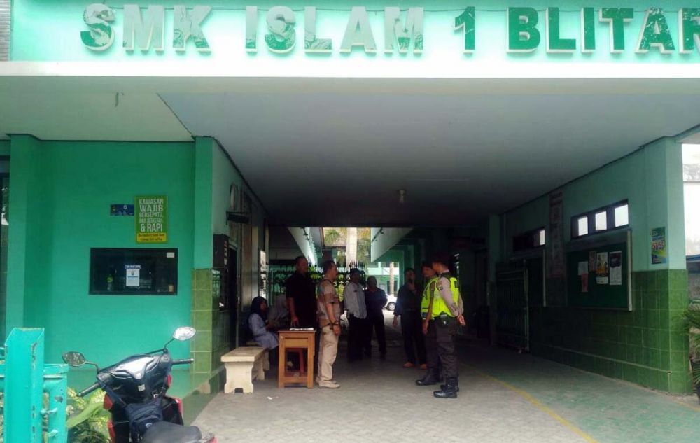 Mahasiswa Gelar Demo, Dindik dan Polisi Sidak Sekolah di Blitar