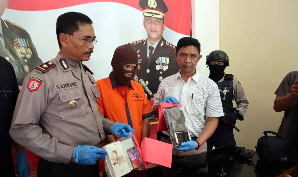 AW, pemuda asal Puwokerto diamankan di Mapolsek Taman, Kota Madiun