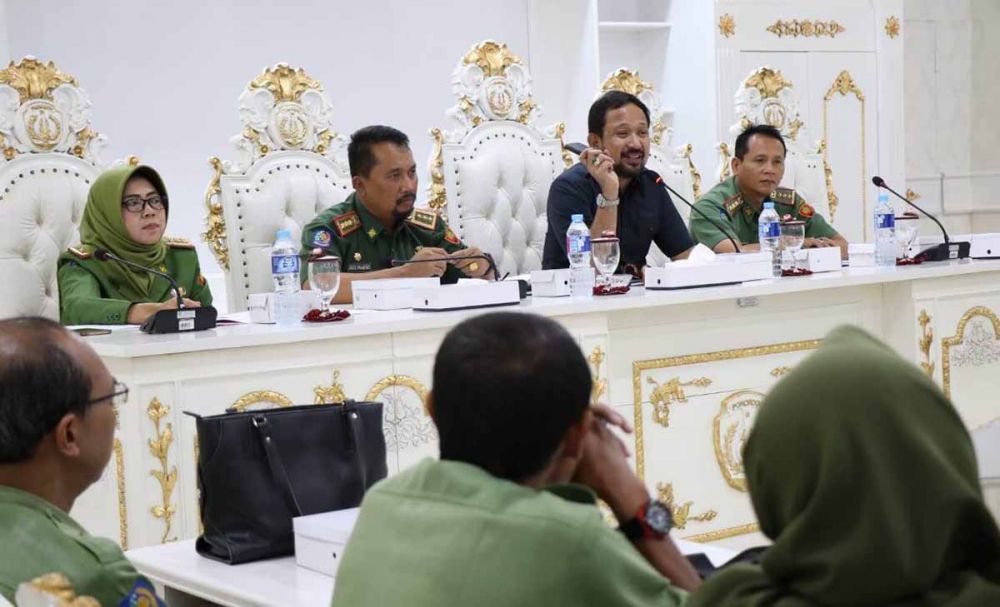 Bupati Ponorogo, Ipong Muchlissoni menetapkan KLB demam berdarah di Ponorogo