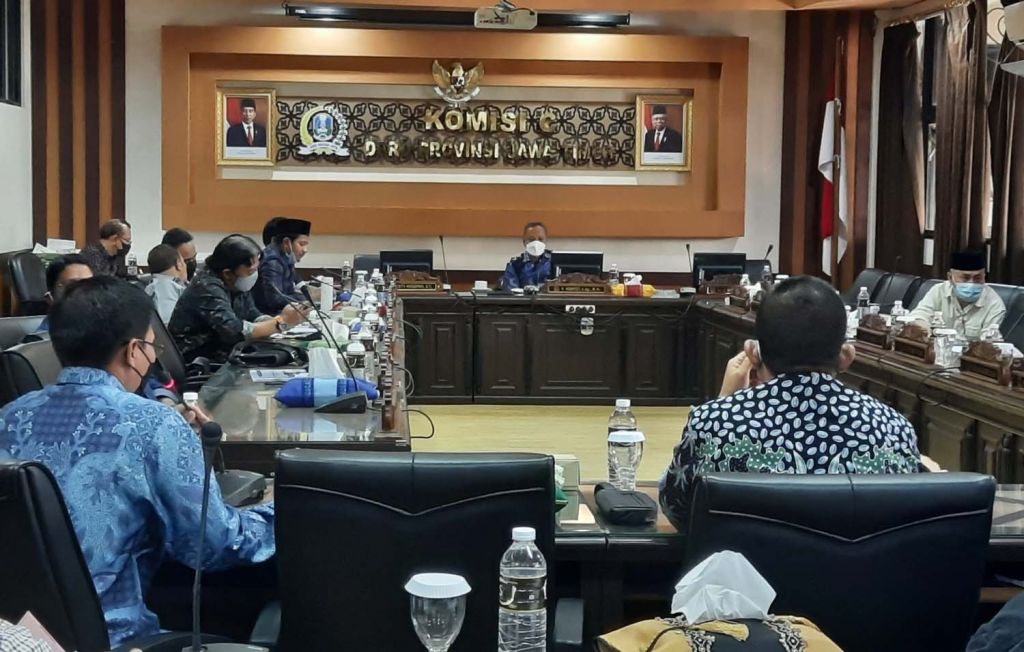 Komisi C DPRD Jatim memanggil Plt Direktur dan Dewan Komisaris PT Petrogas Jatim Utama (PJU)