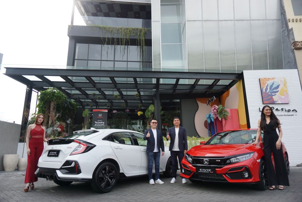 Peluncuran New Honda Civic Hatchback RS di Pakuwon Square, Surabaya (foto dokumen)