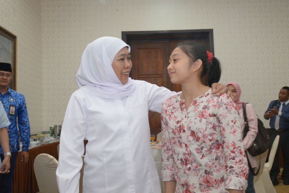 Khofifah Ungkap Sosok di Balik Isu Tidak Perawan Atlet Senam