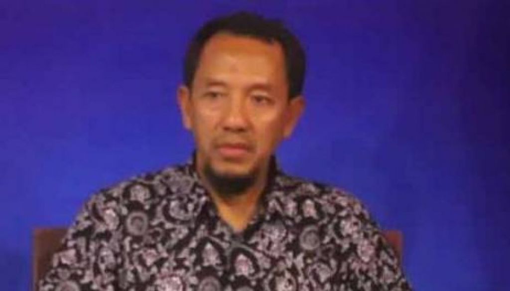 Dhimam Abror Djuraid