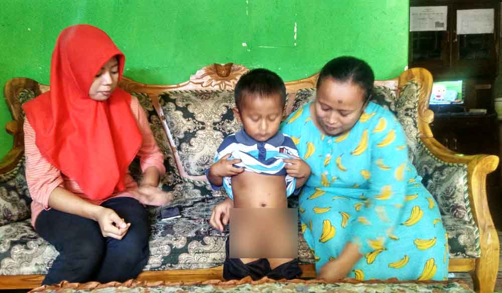 Video: Warga Yakini Bocah ini Disunat Jin