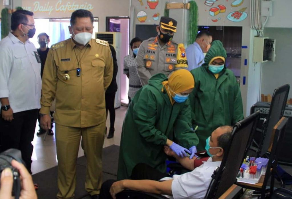 Melihat Gerakan Donor Plasma #JadiPenolong Ala PT SIER Surabaya