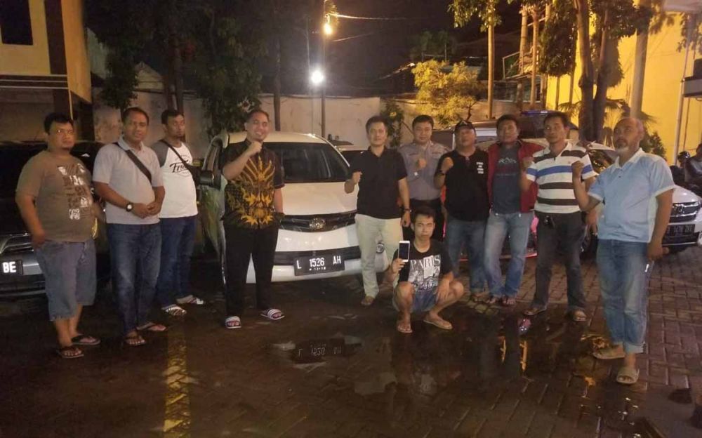 Unit Jatanras Polrestabes Surabaya berhasil menangkap driver taxi online yang mencabuli mahasiswi asal Malang