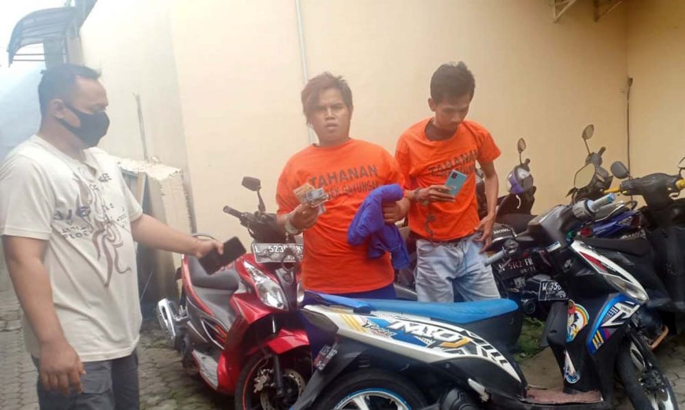 Dua jambret HP diamankan di Mapolsek Gayungan, Surabaya
