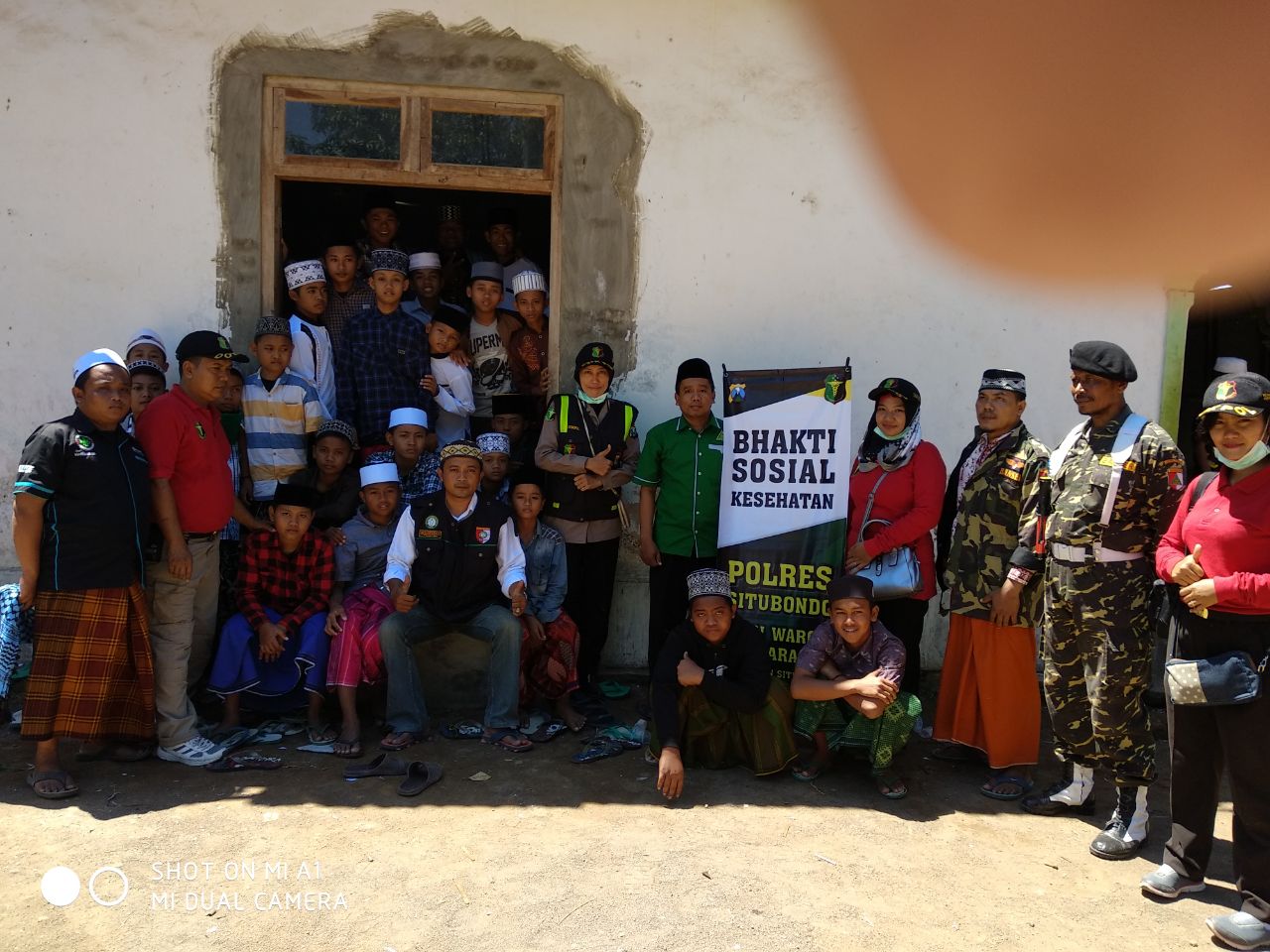 Kegiatan baksos polres Situbondo di Ponpes Al-Falah