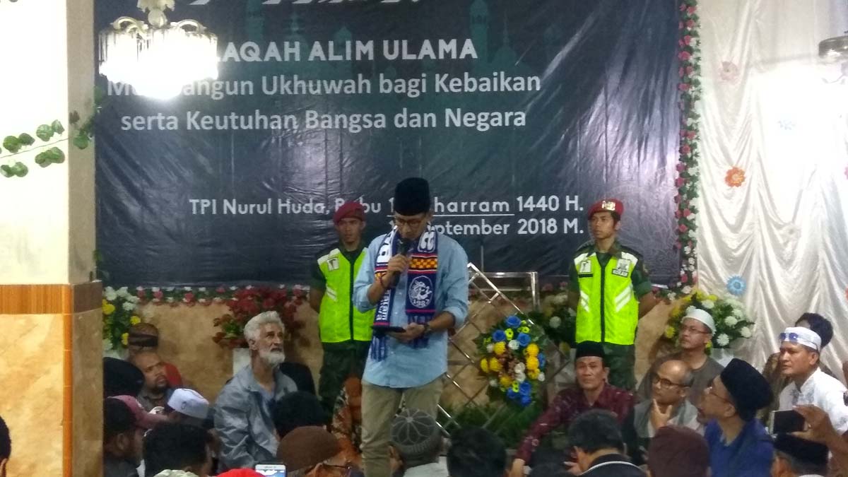 Sandiaga Uno saat safari politik di Ponpes TPI Nurul Huda/Avirista Midaada 