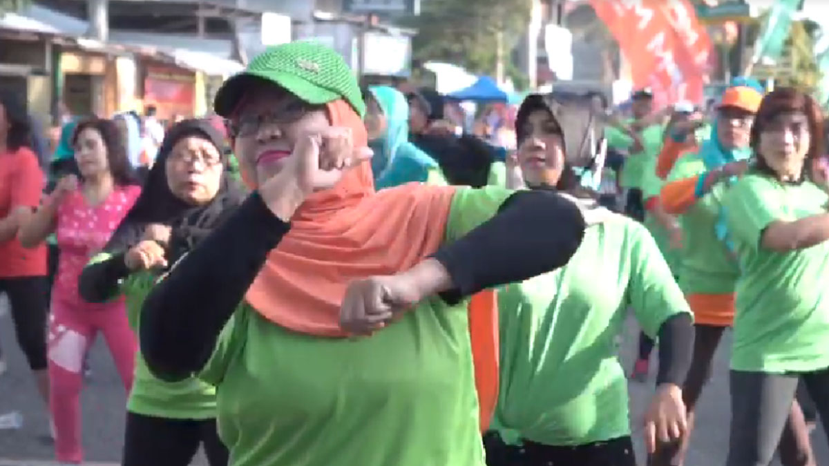 Senam Duyung ala Via Vallen di Ponorogo